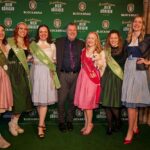 Die Hamburger Bierköniginnen mit BLOCKBRÄU Geschäftsführer Ralf Hansen