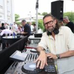DJ Kai Schwarz sorgte für Beats beim Spieleabend Budnianer Hilfe 2.7.