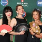 Joyce Wang_Chun Li Hunke und Shiqiong Knapp-Zhang unterstützen den Charity Abend